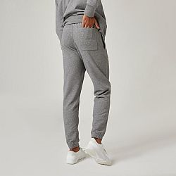 DOMYOS Pánske nohavice 500 Essentials na fitness sivé šedá S (W30 L33)