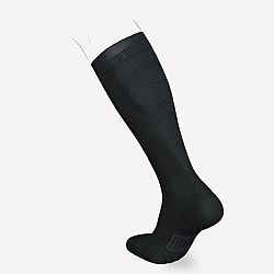 KIPRUN Kompresné bežecké ponožky 900 čierna 43-46 (L)